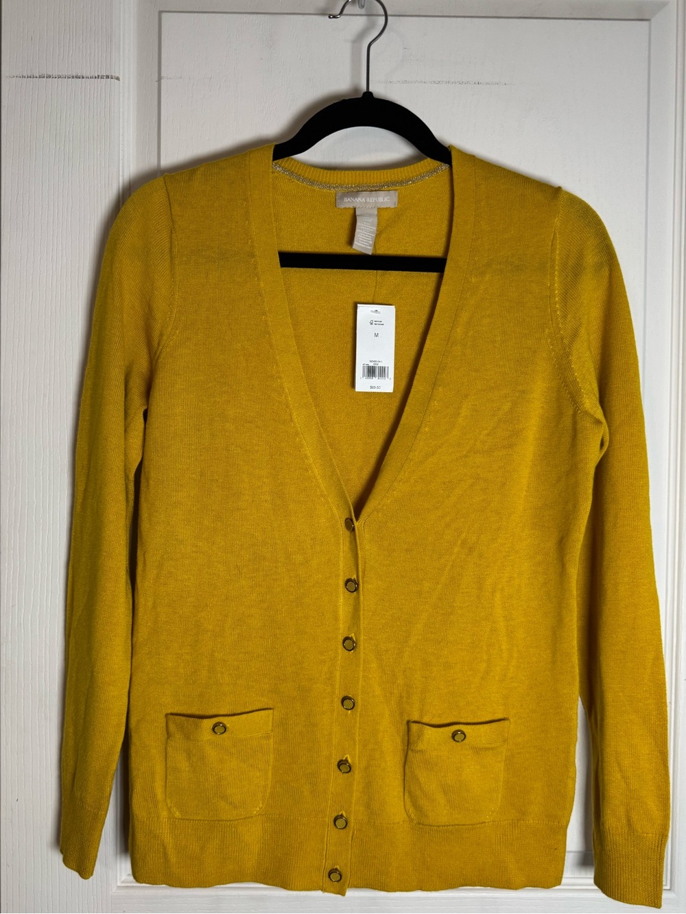 Banana republic Mustard Yellow V-Neck Button Cardigan Sweater size M, Wool Blend